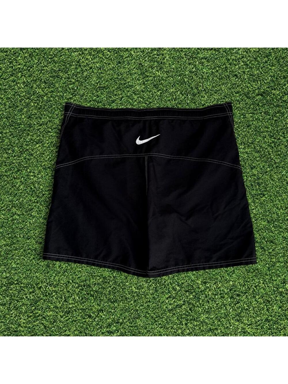 Vintage 2000s Nike Black Shorts White Stitching Embroidered Logo Size L